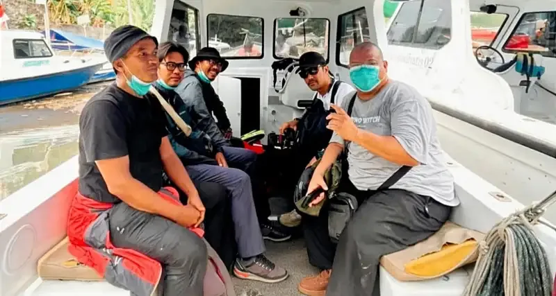 Lima Jurnalis Hilang Kontak di Selat Sunda