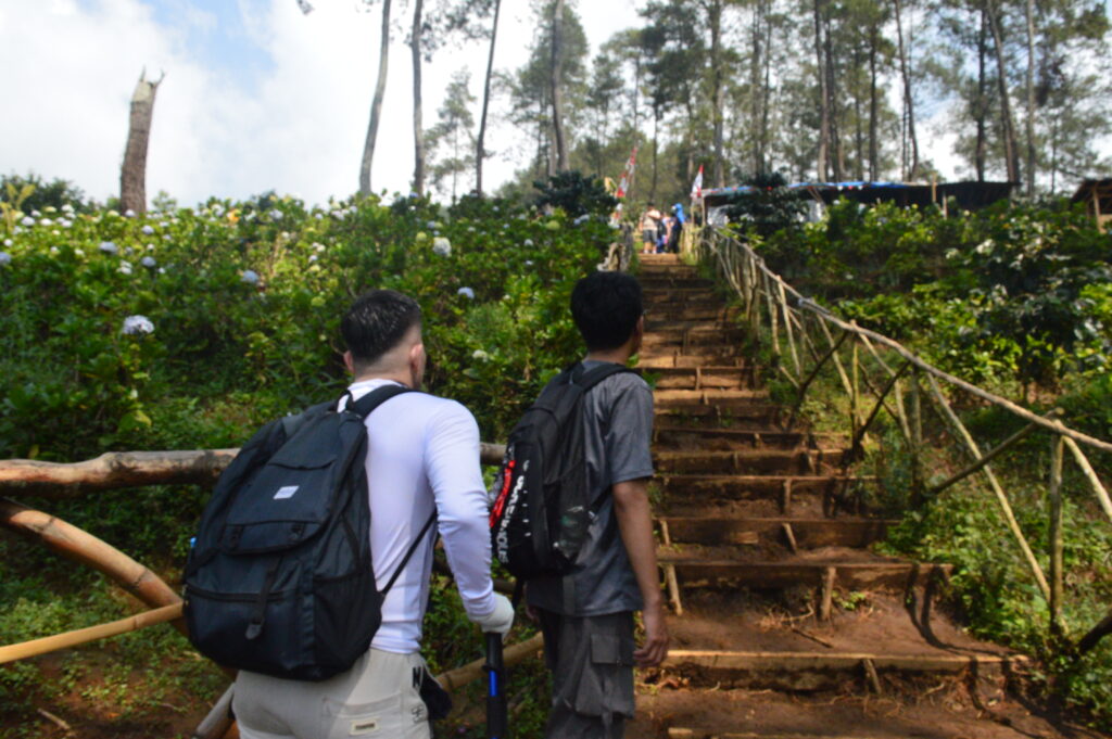 Pesona Gunung Luhur Sukamakmur Bogor, Masih Menjadi Destinasi Wisata Alam yang Memikat dsc 0890