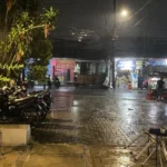 Foto: Hujan deras mengguyur Jakarta dan sekitarnya malam ini, termasuk Depok. (dok.detikcom) | Sumber: Hujan deras mengguyur Jakarta dan sekitarnya malam ini, termasuk Depok. (dok.detikcom)