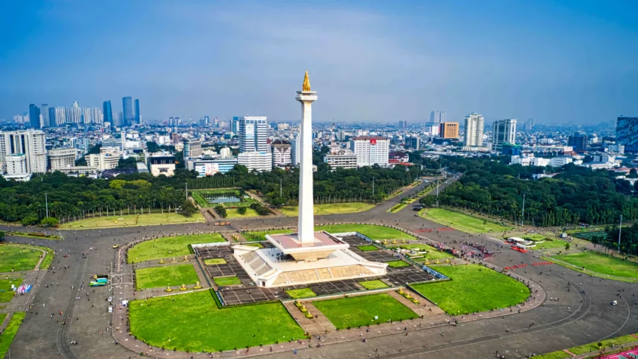 Gambar tambahan: jakarta monas