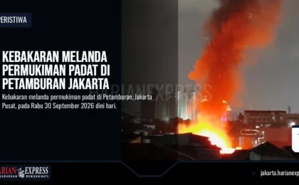 Kebakaran Melanda Permukiman Padat di Petamburan Jakarta