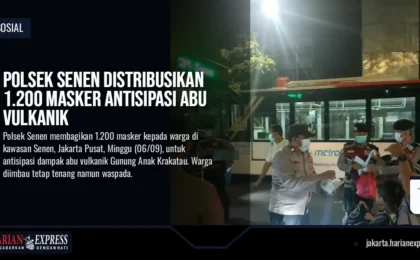 Polsek Senen Distribusikan 1.200 Masker Antisipasi Abu Vulkanik