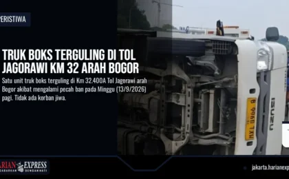 Truk Boks Terguling di Tol Jagorawi Km 32 Arah Bogor